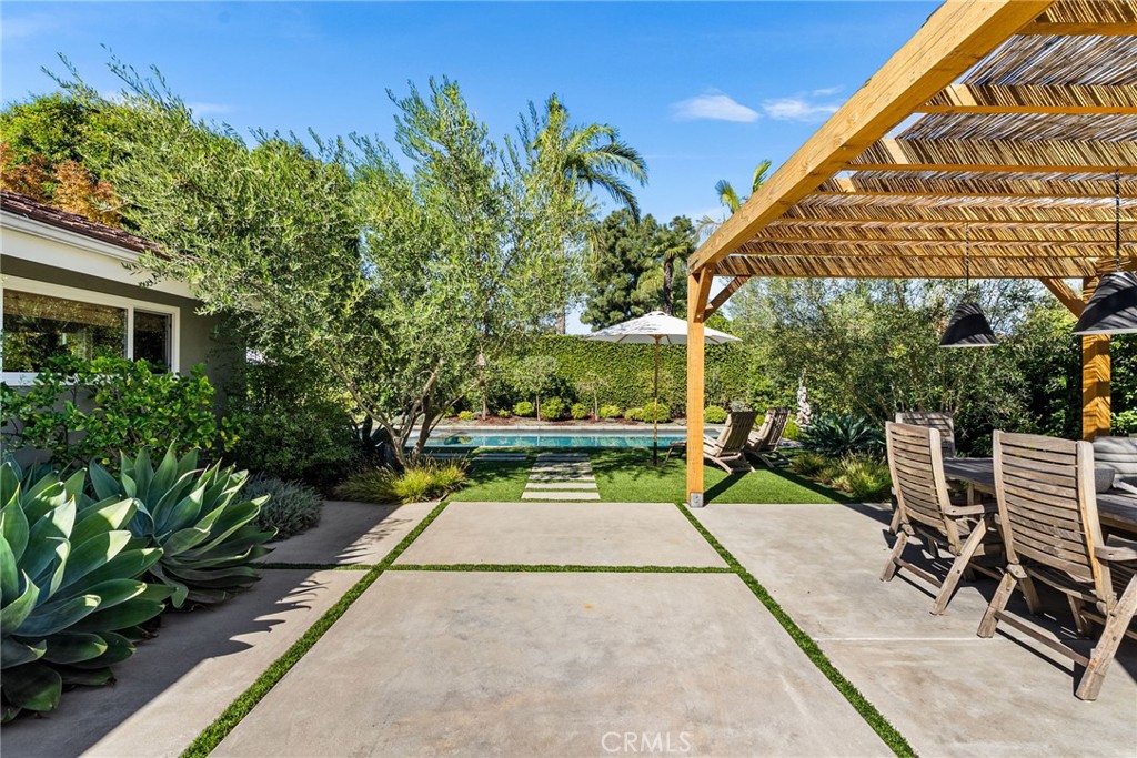 17601 Sherbrook Drive