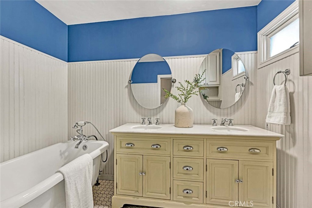 1722 Sierra Alta Drive