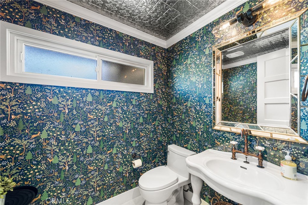 13231 Sandhurst Place