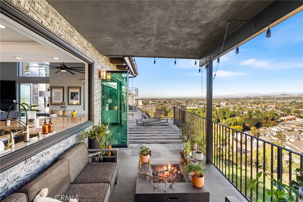 12348 Circula Panorama