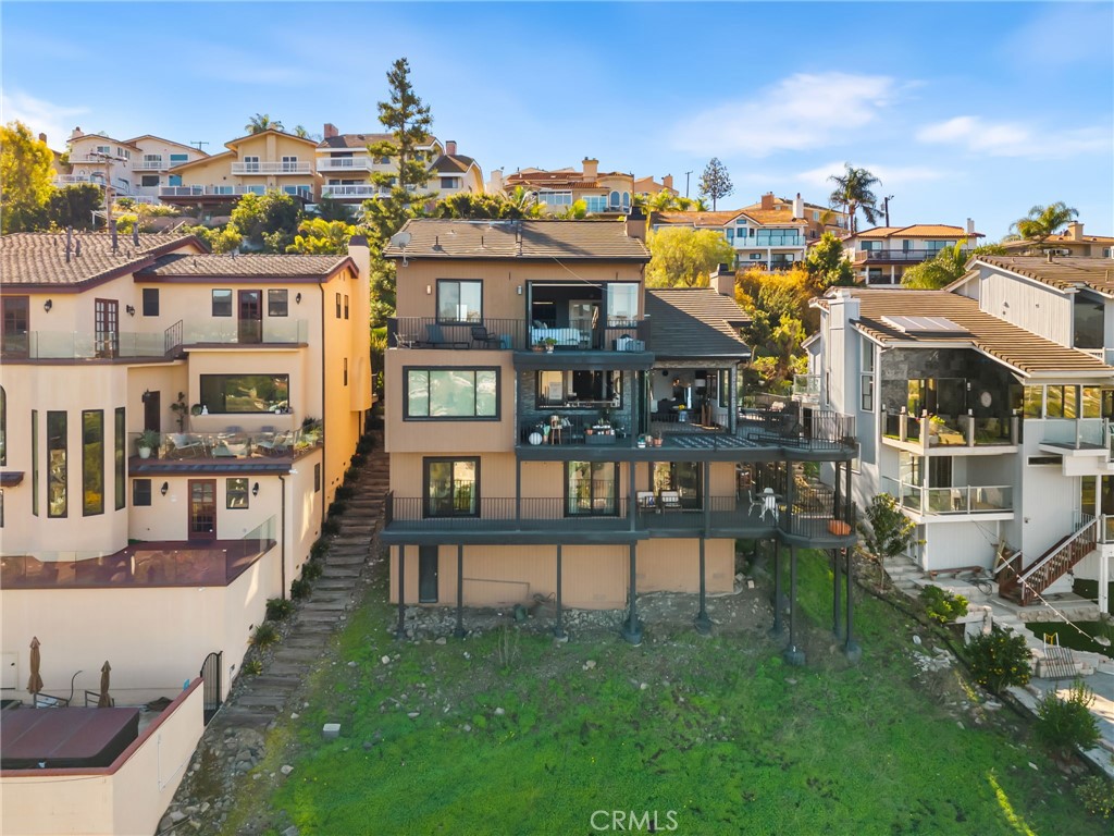 12348 Circula Panorama