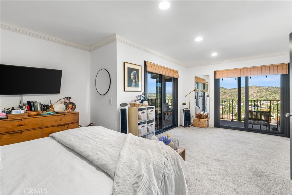 12348 Circula Panorama