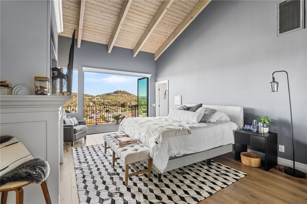 12348 Circula Panorama