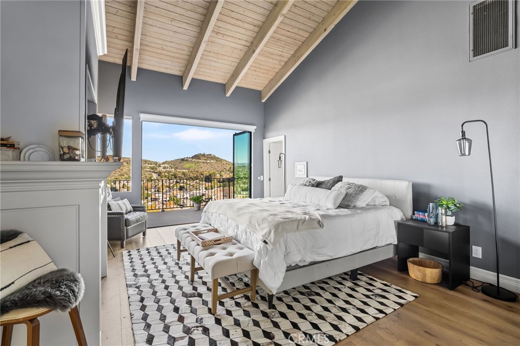 12348 Circula Panorama