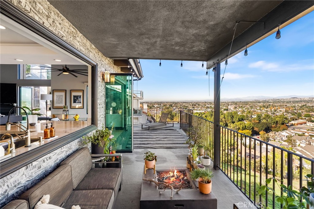 12348 Circula Panorama