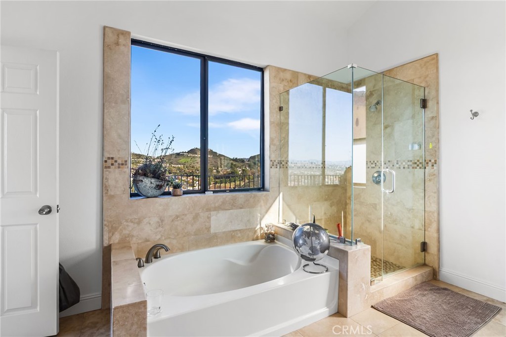 12348 Circula Panorama