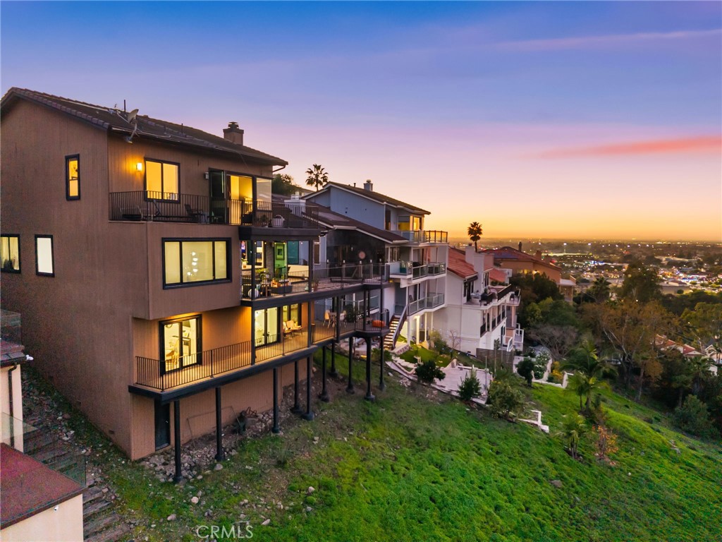 12348 Circula Panorama