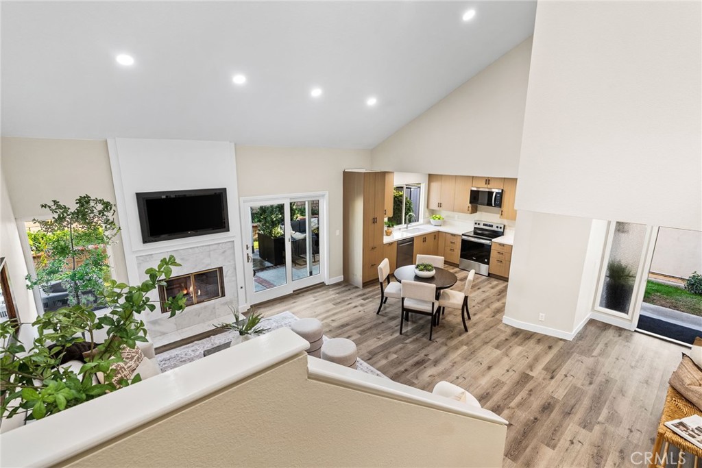 12524 Wedgwood Circle