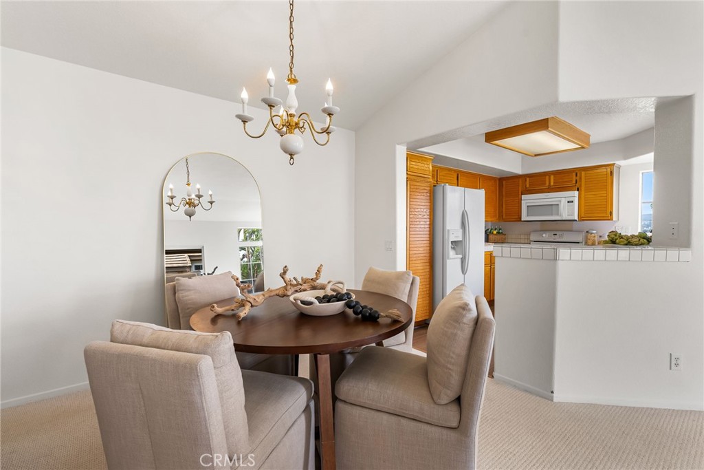 8123 E Oak Ridge Circle