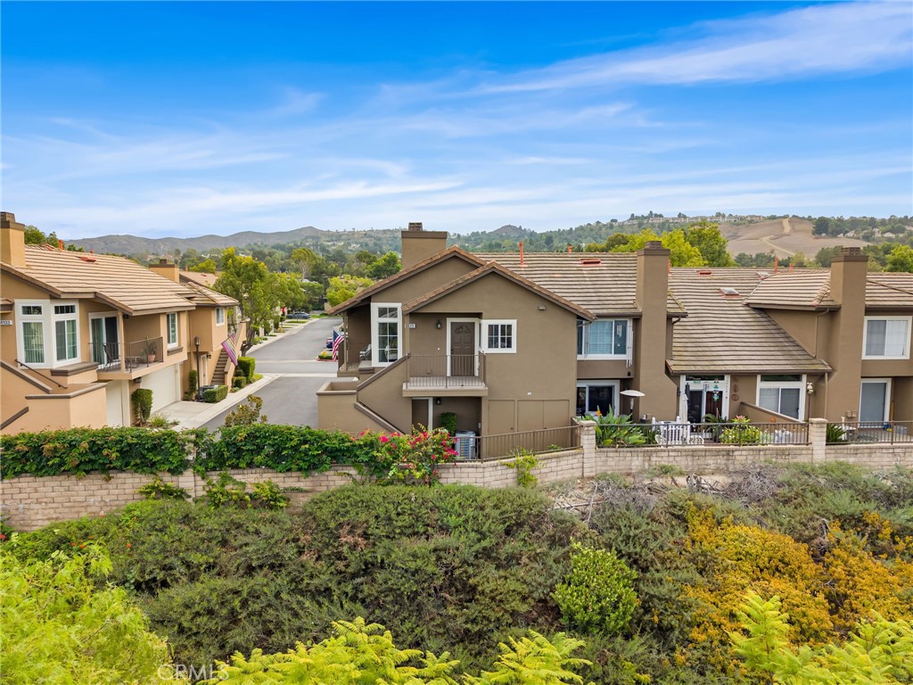 8123 E Oak Ridge Circle