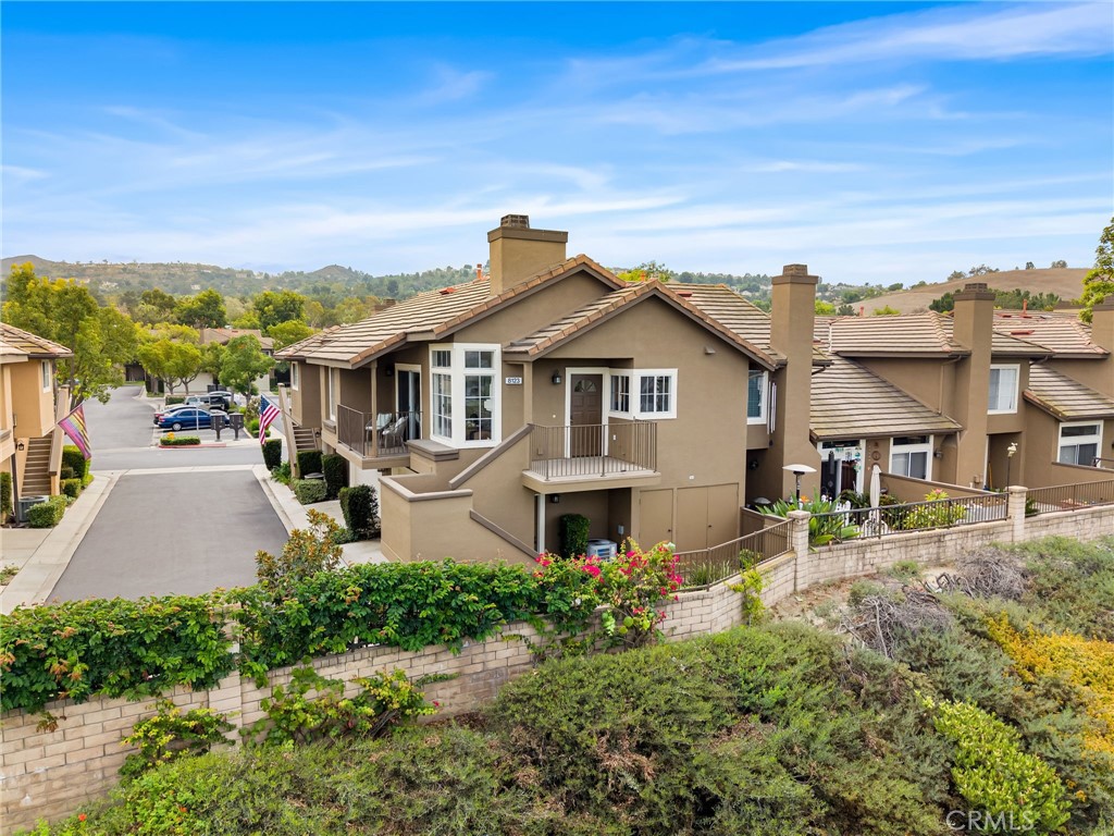 8123 E Oak Ridge Circle