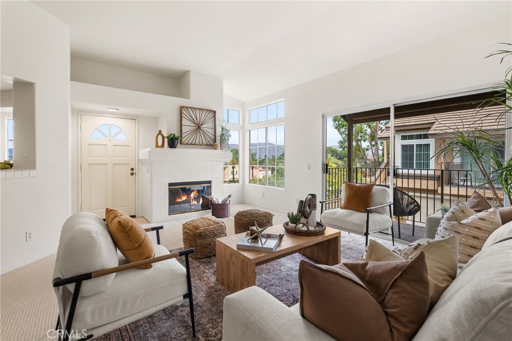 8123 E Oak Ridge Circle