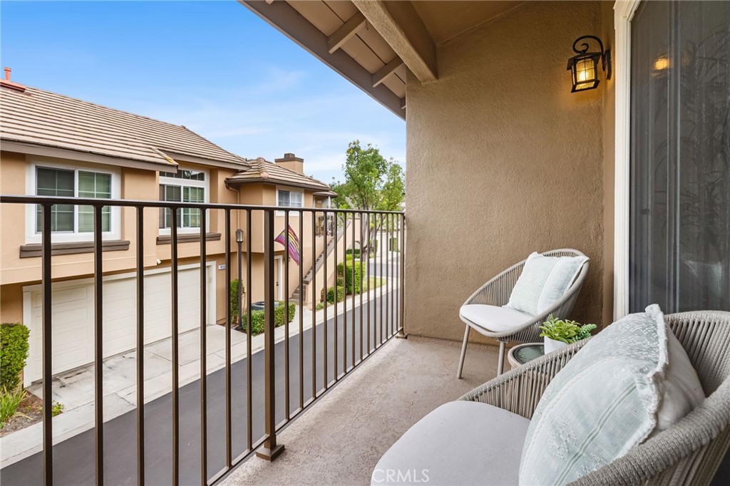 8123 E Oak Ridge Circle