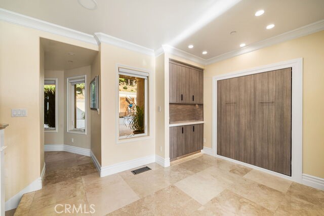 10322 Saint Charles Way