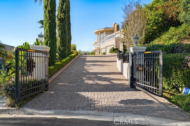 10322 Saint Charles Way