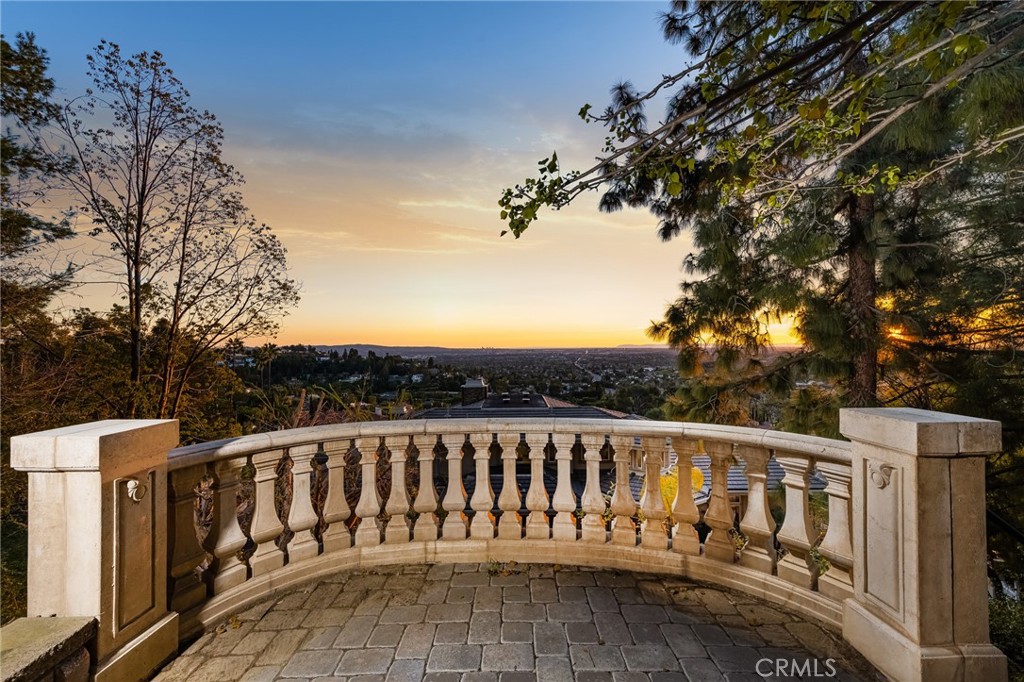 10322 Saint Charles Way