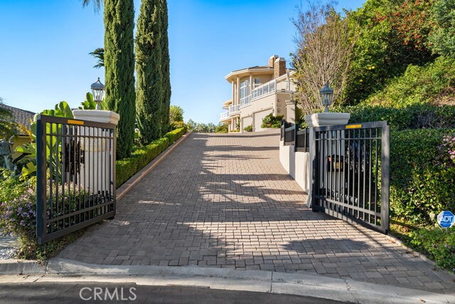 10322 Saint Charles Way