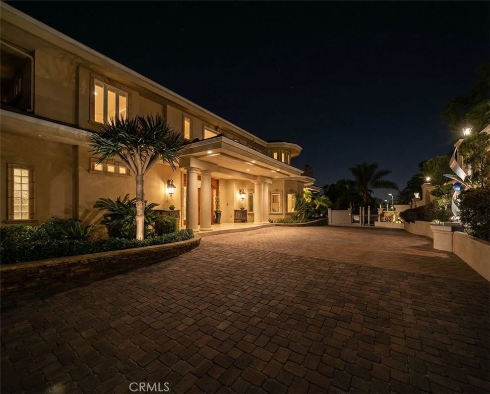 10322 Saint Charles Way