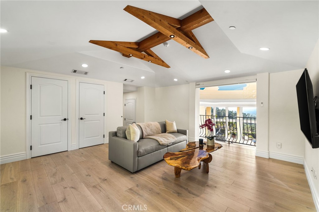 10322 Saint Charles Way