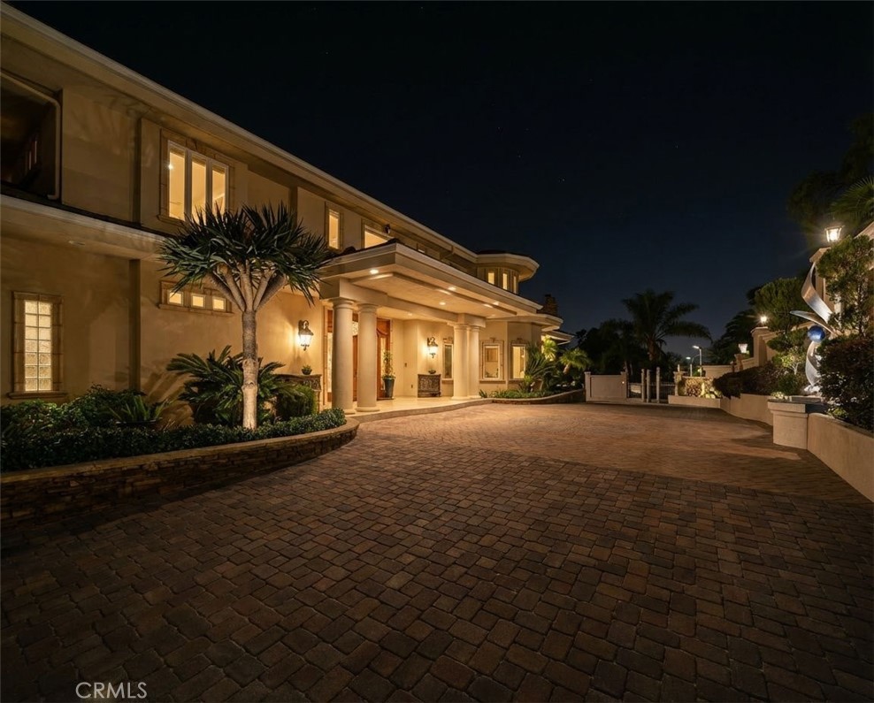 10322 Saint Charles Way