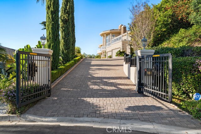 10322 Saint Charles Way