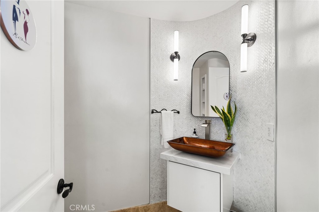 10322 Saint Charles Way