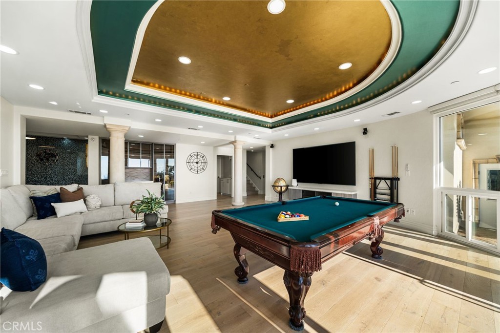 10322 Saint Charles Way