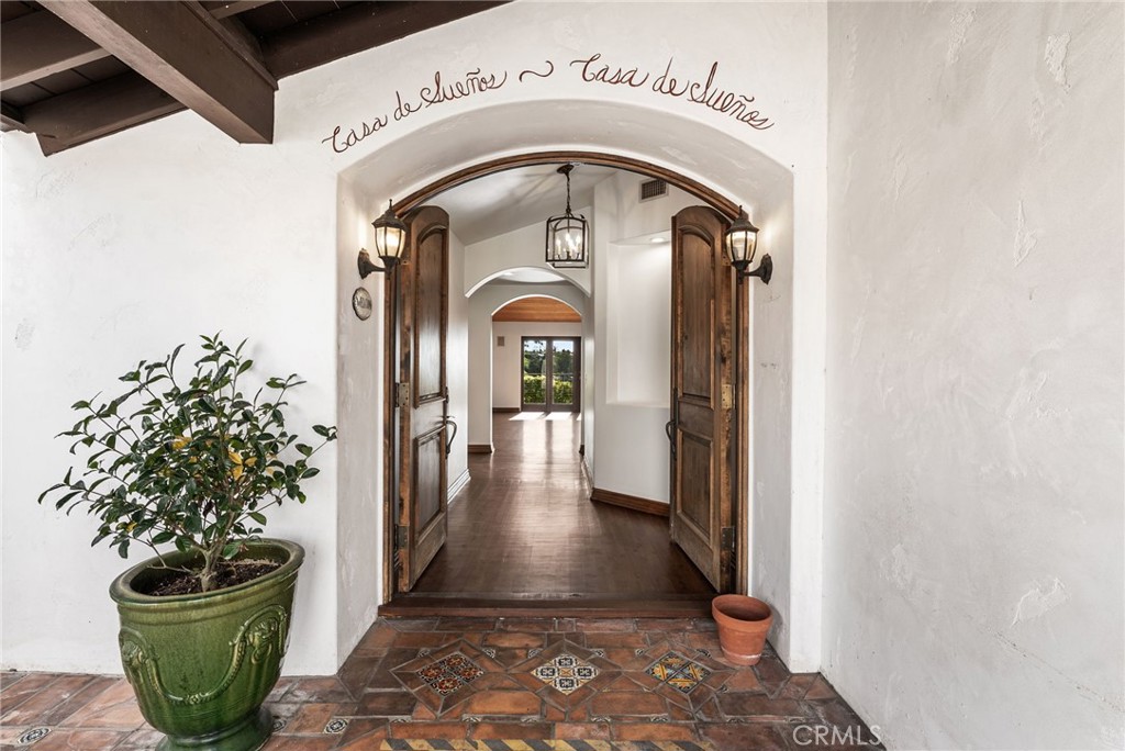 2575 Temple Hills Drive