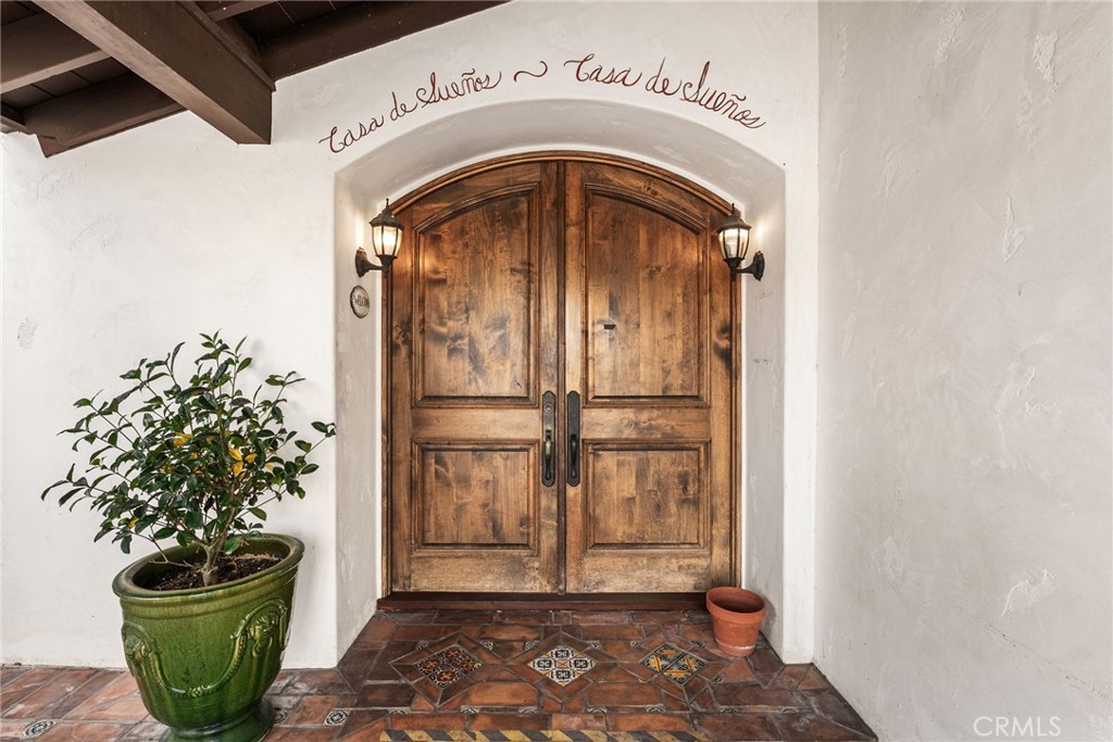 2575 Temple Hills Drive