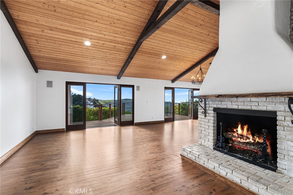 2575 Temple Hills Drive