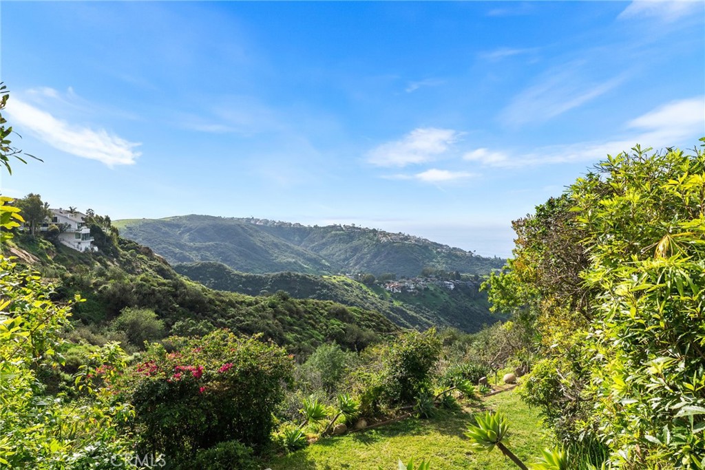 2575 Temple Hills Drive