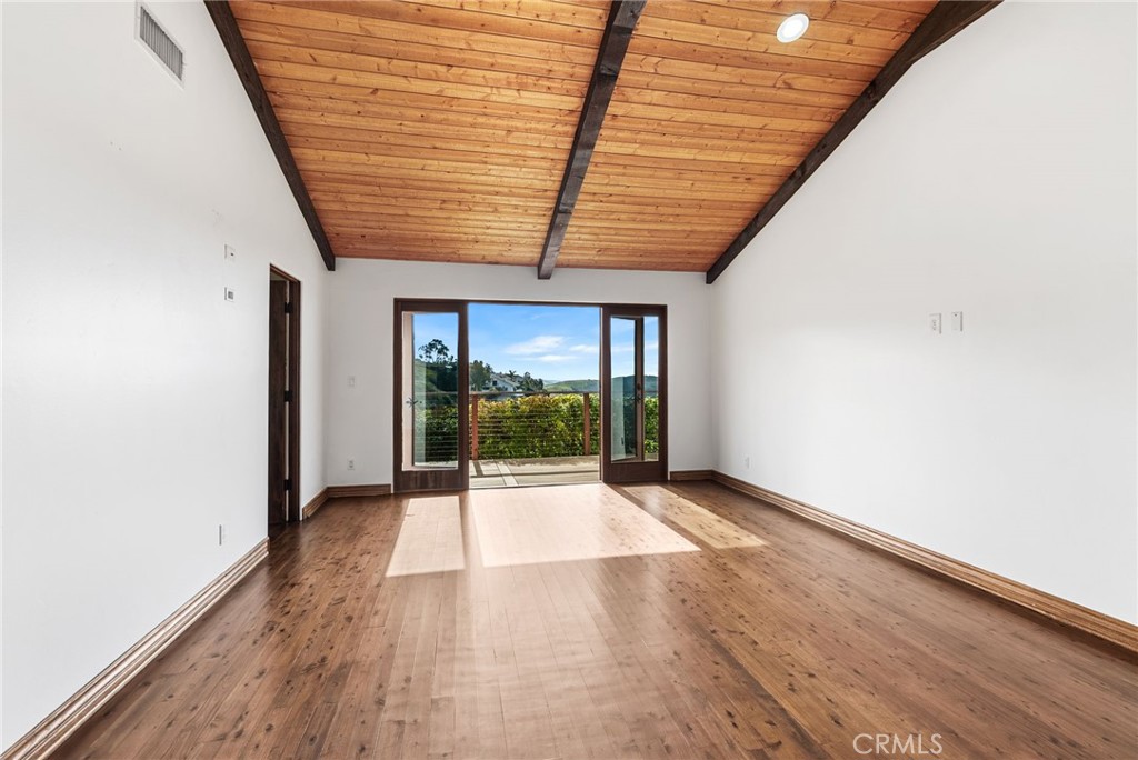 2575 Temple Hills Drive