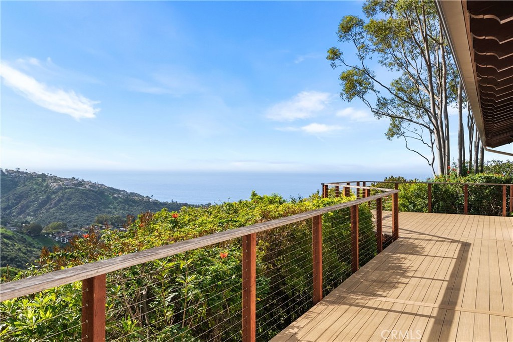 2575 Temple Hills Drive