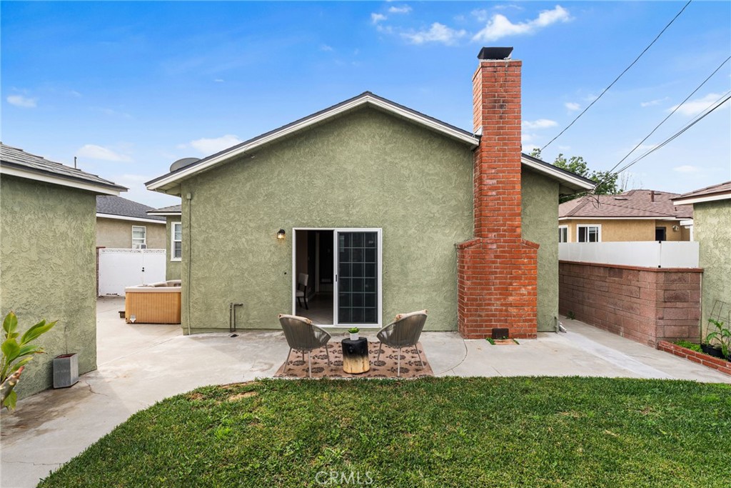 6019 Hardwick Street