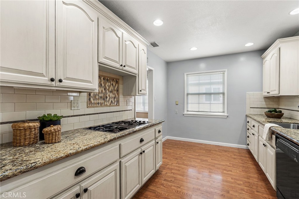 6019 Hardwick Street