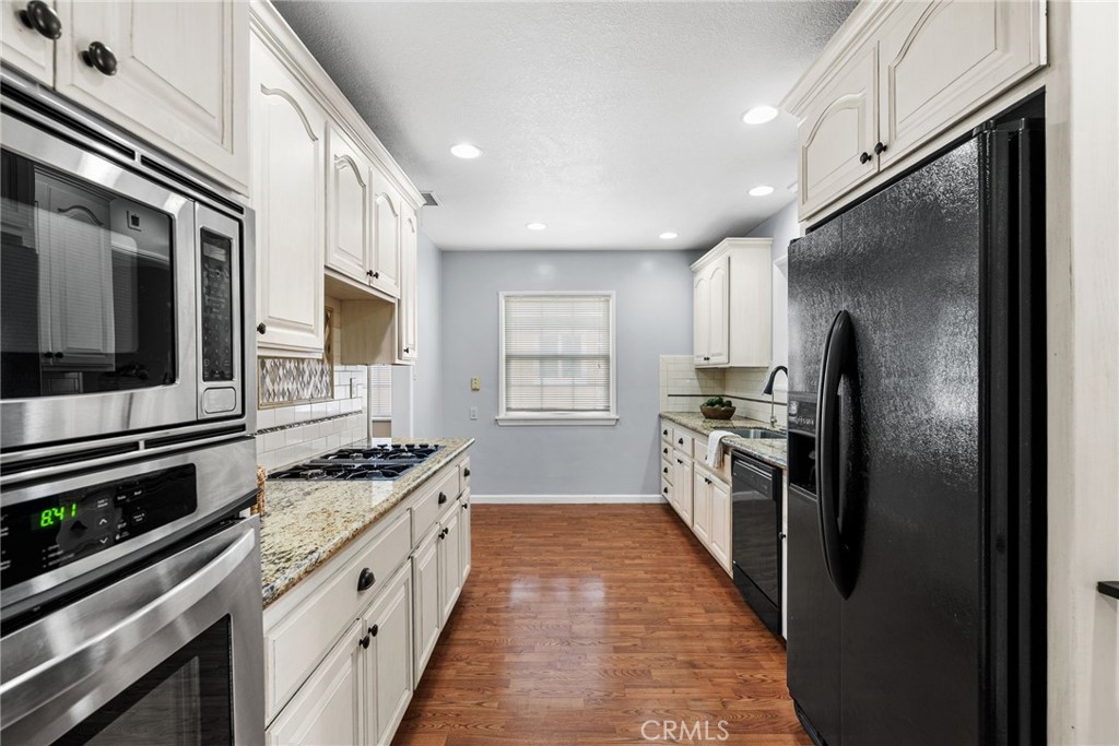 6019 Hardwick Street