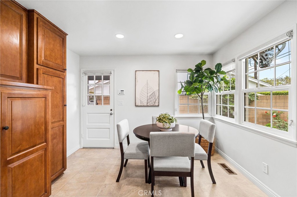 1107 W Sharon Road
