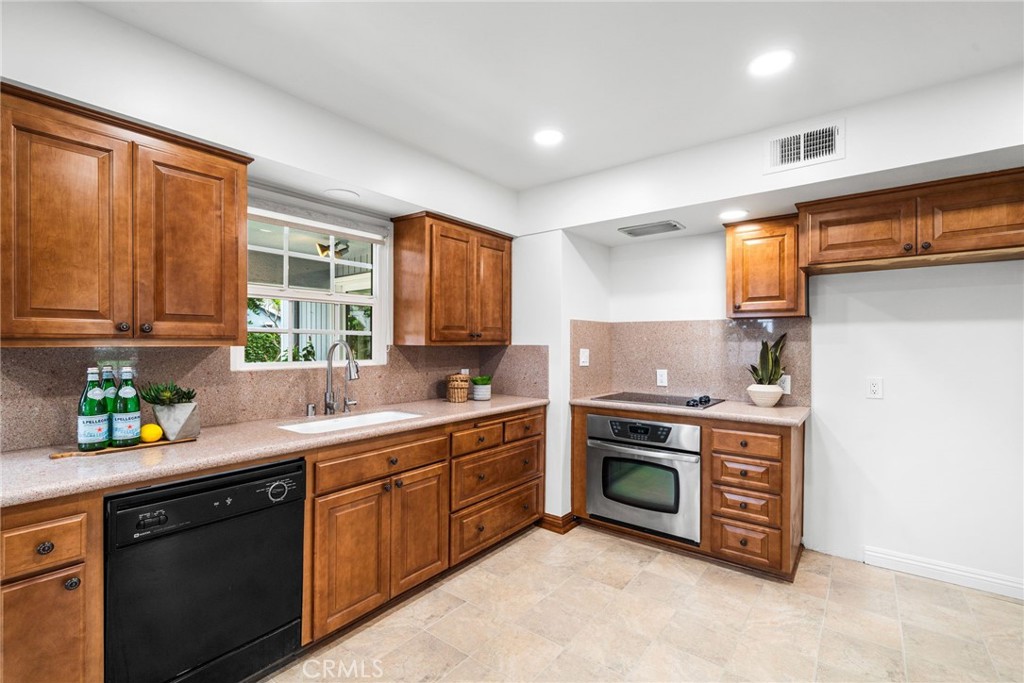 1107 W Sharon Road