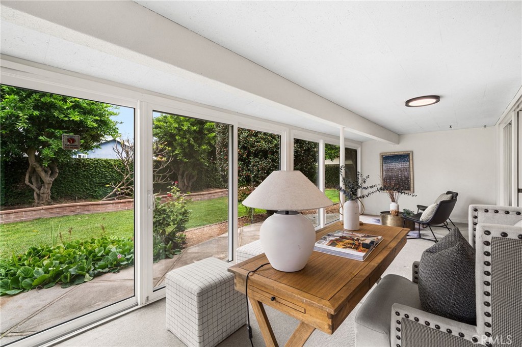 1107 W Sharon Road