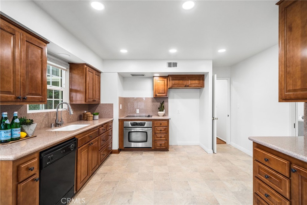 1107 W Sharon Road