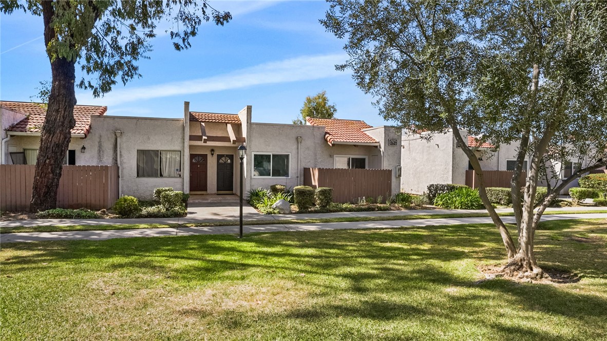 17572 Vandenberg Lane 4