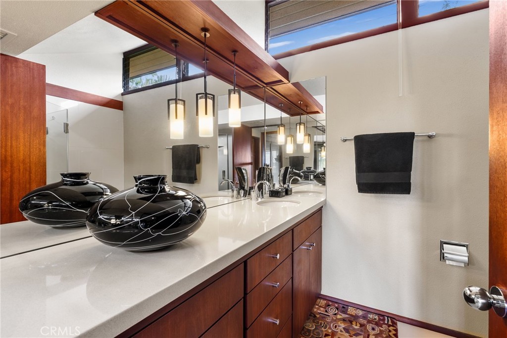 1501 Clearview Lane
