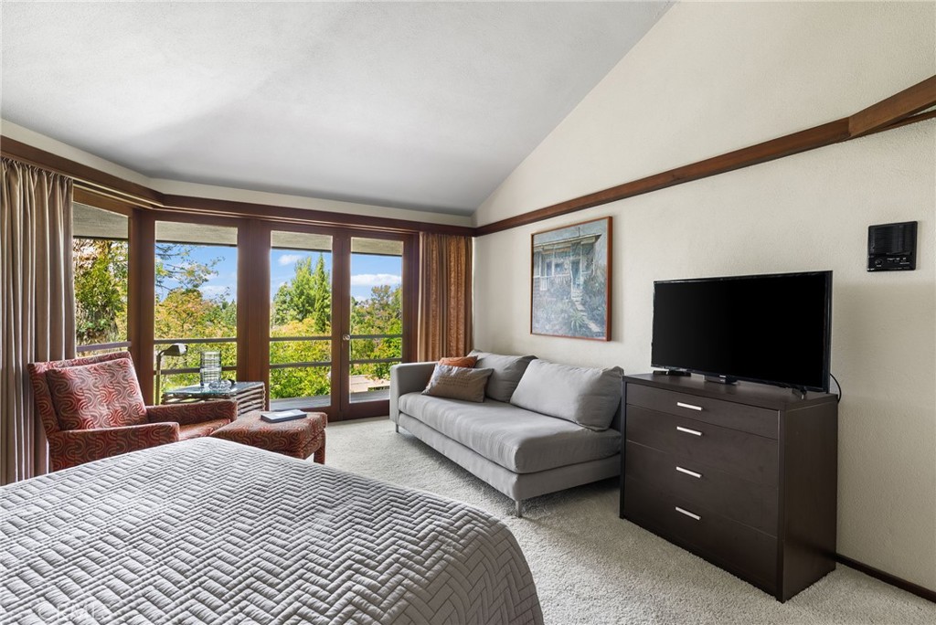 1501 Clearview Lane