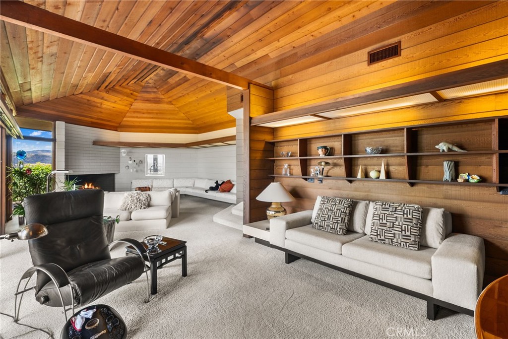 1501 Clearview Lane