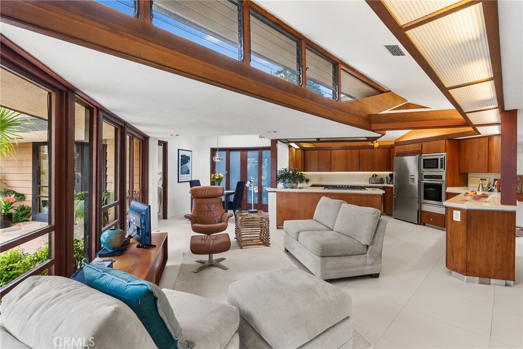 1501 Clearview Lane
