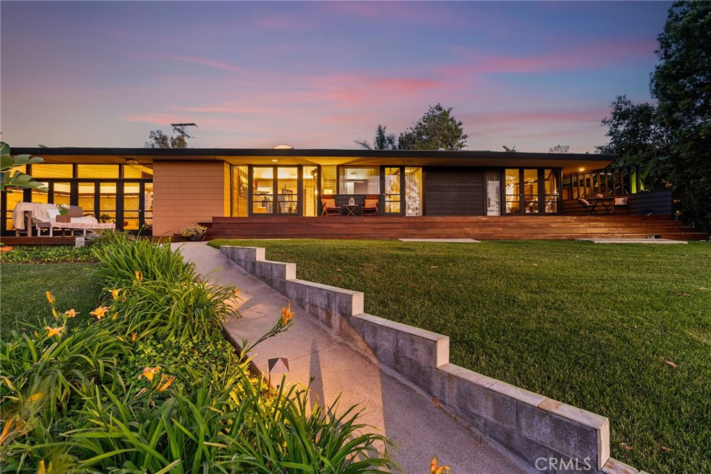 1501 Clearview Lane