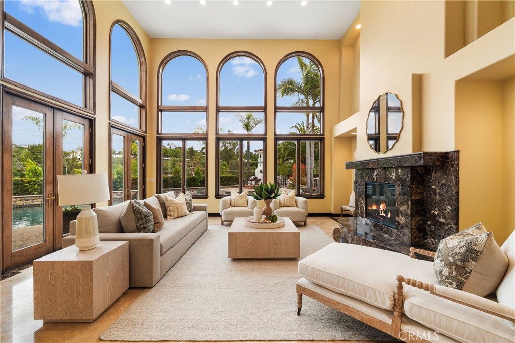 10696 Skyline Drive