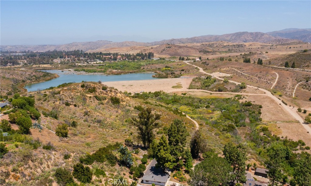 10696 Skyline Drive