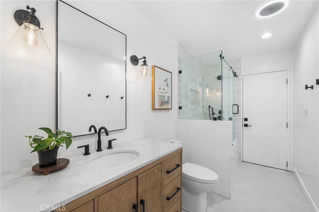 13712 Sanderstead Road