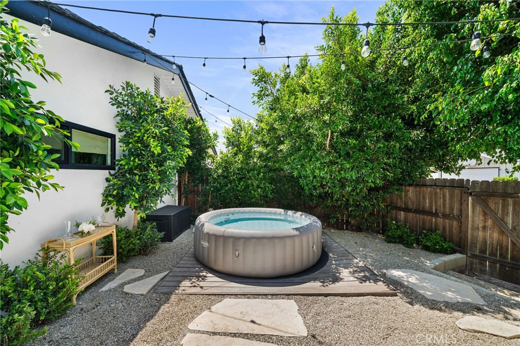 13712 Sanderstead Road